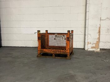 New heavy duty cage pallets (UB482P) in stock