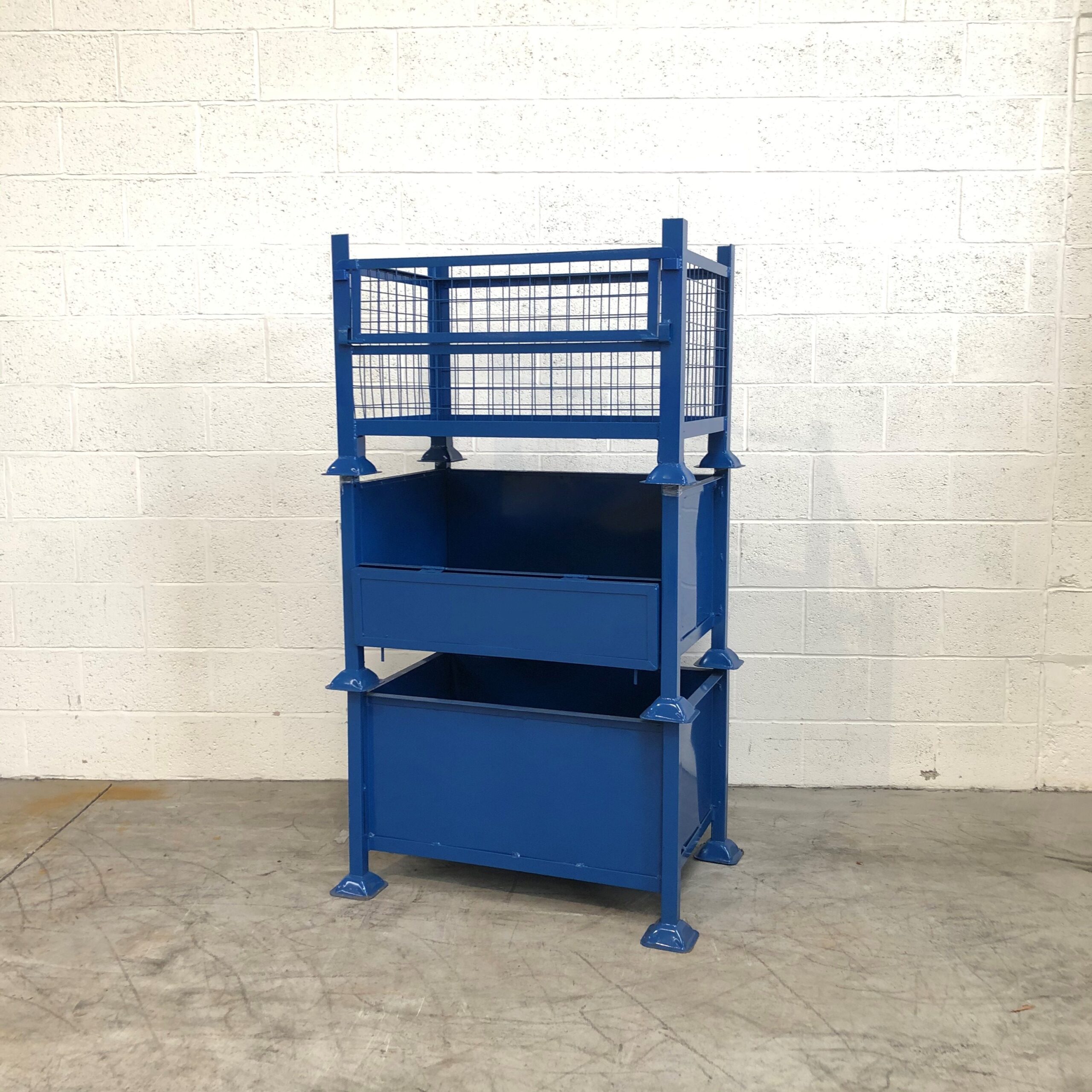 Used box and steel cage pallets