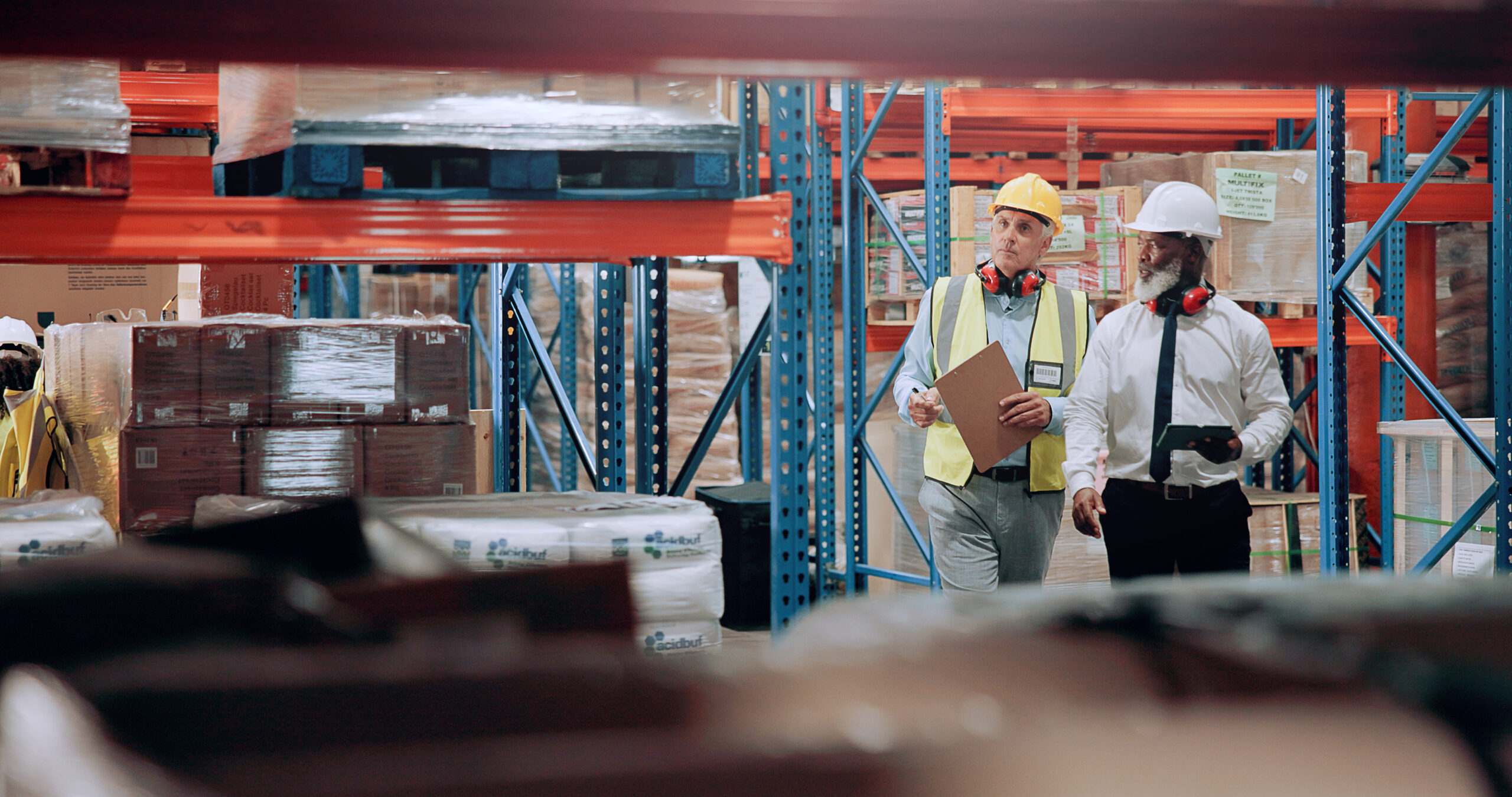 How to Reduce Logistics Costs with Space-Saving Warehouse Equipment